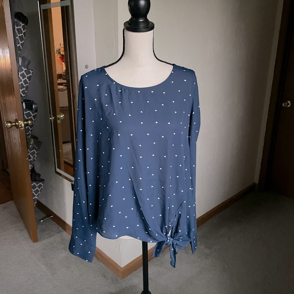 💙 Socialite - NWT - Dark Navy Blue Blouse with Tie in Front - Size: XL